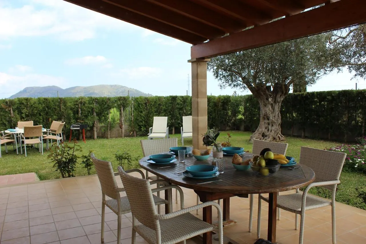 Casa rural finca son gallina con piscina y jardín en Sa Pobla, ideal para 6 personas España