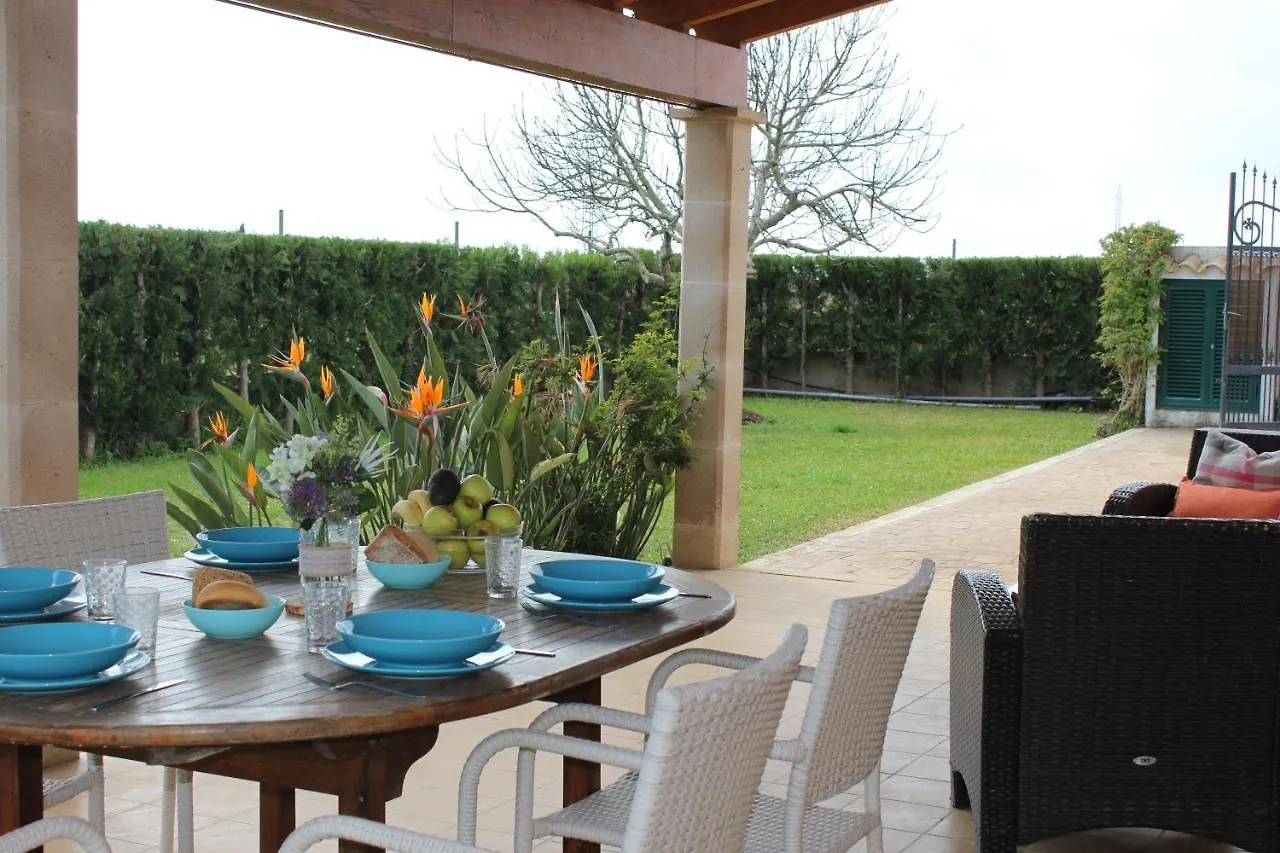 finca son gallina con piscina y jardín en Sa Pobla, ideal para 6 personas Casa rural