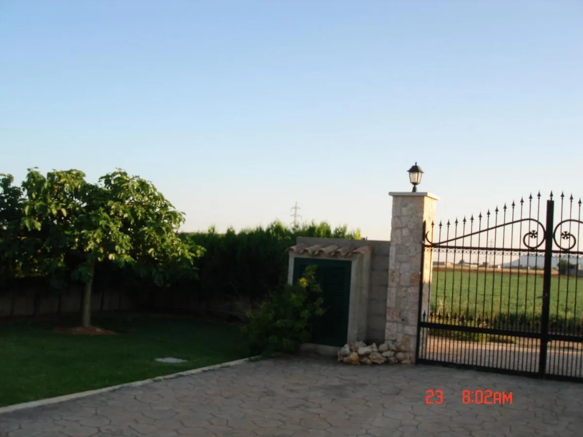finca son gallina con piscina y jardín en Sa Pobla, ideal para 6 personas Casa rural